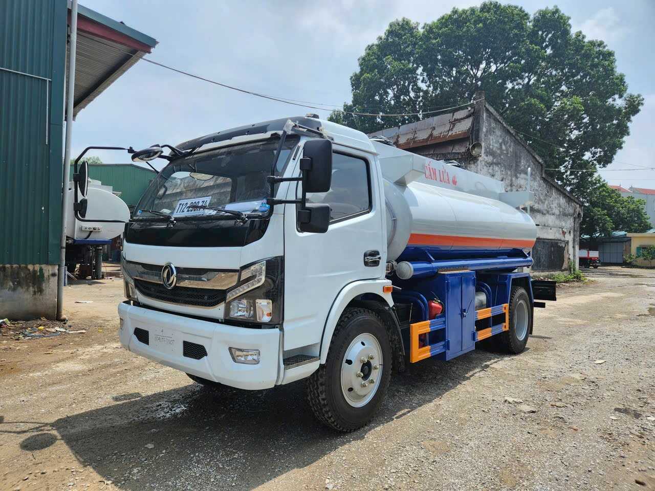 Xe dongfeng D7 téc chở xăng dầu