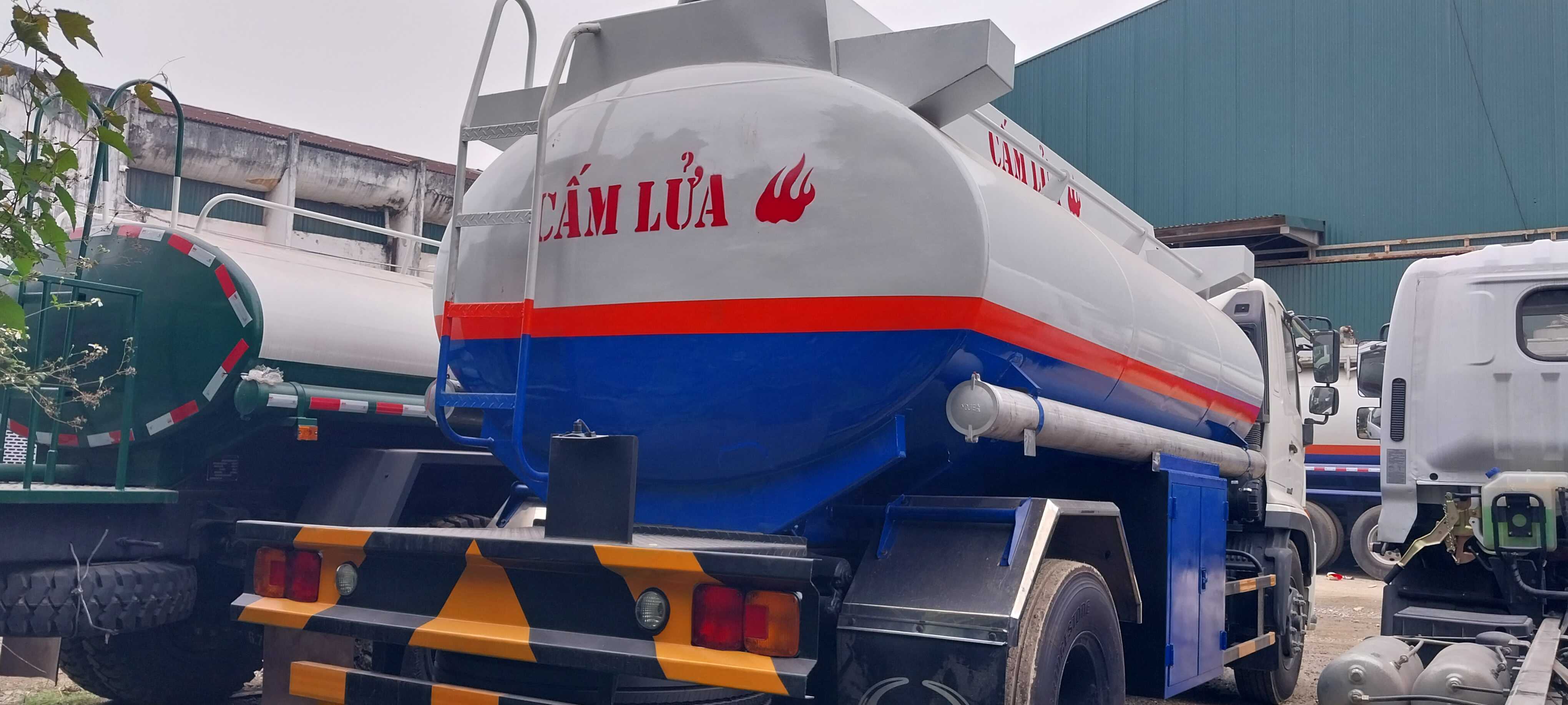 Hino fg téc chở xăng dầu