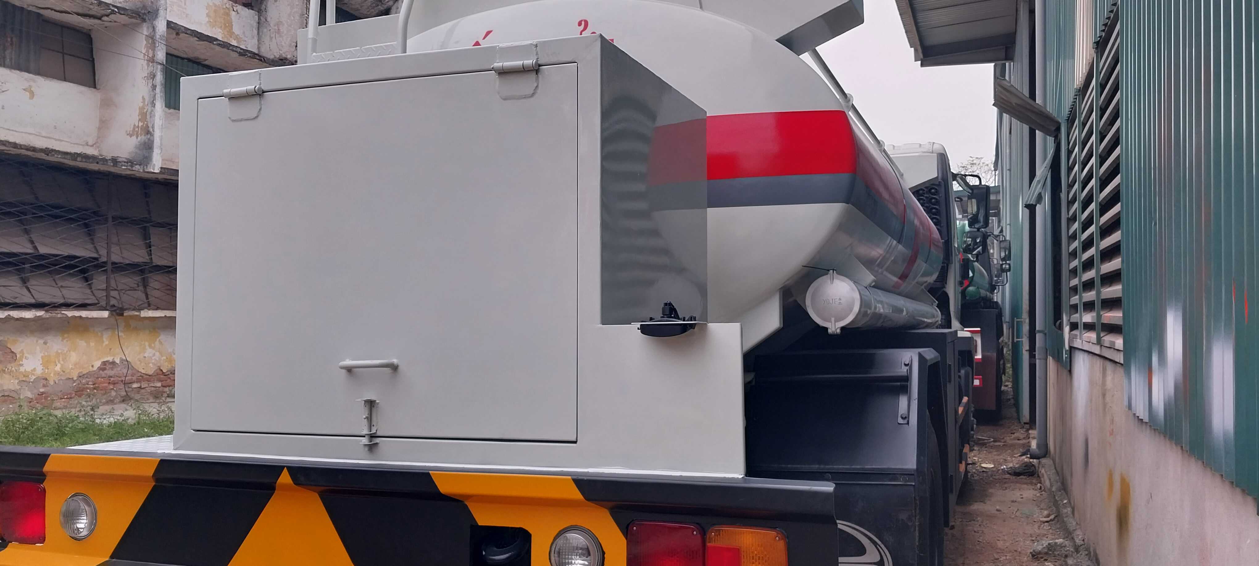 hệ thống chuyên dùng xe hino fg téc chở xăng dầu