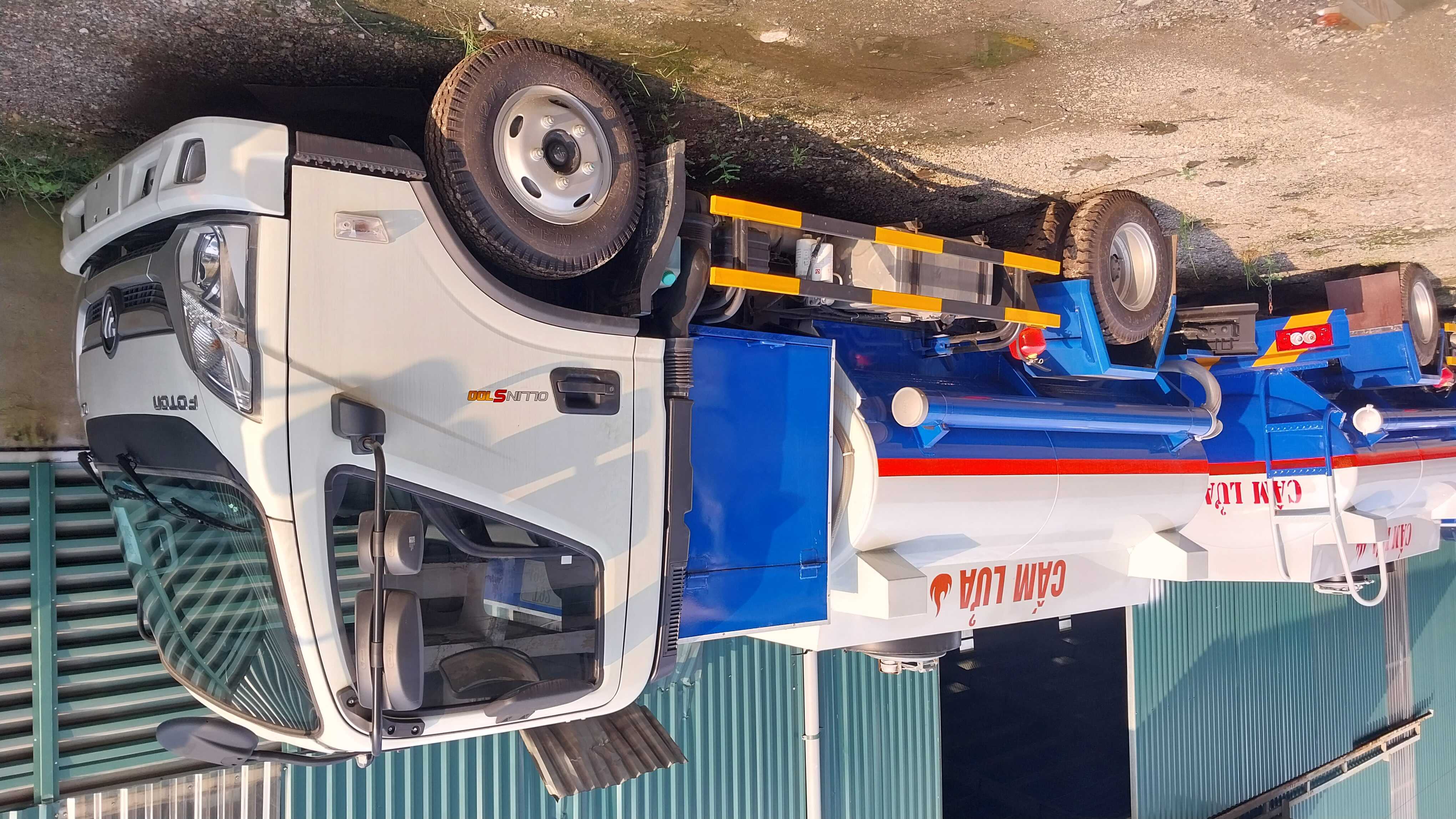 X e téc chở xăng dầu Thaco ollin S700
