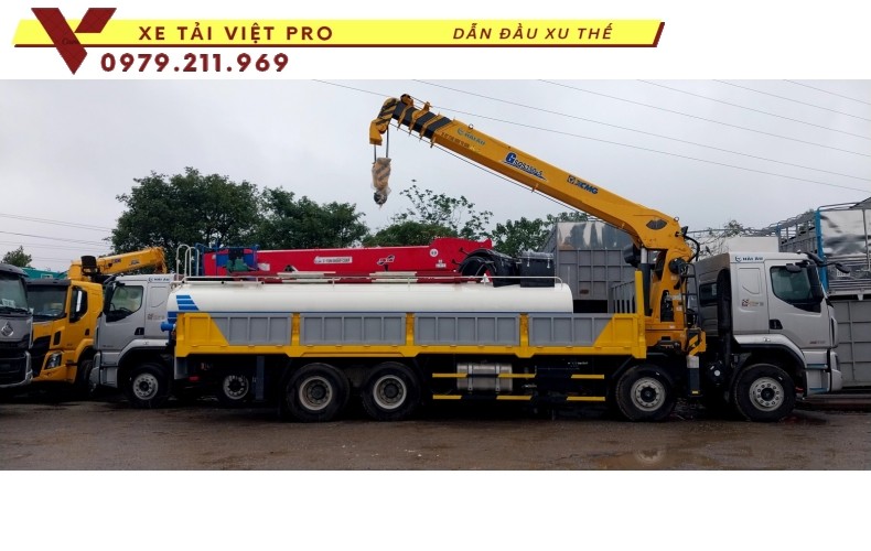 Xe tải Chenglong 4c gắn cẩu XCMG 14 tấn
