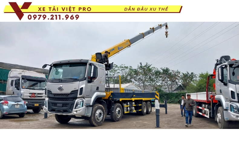 Xe tải Chenglong 4c gắn cẩu XCMG 14 tấn