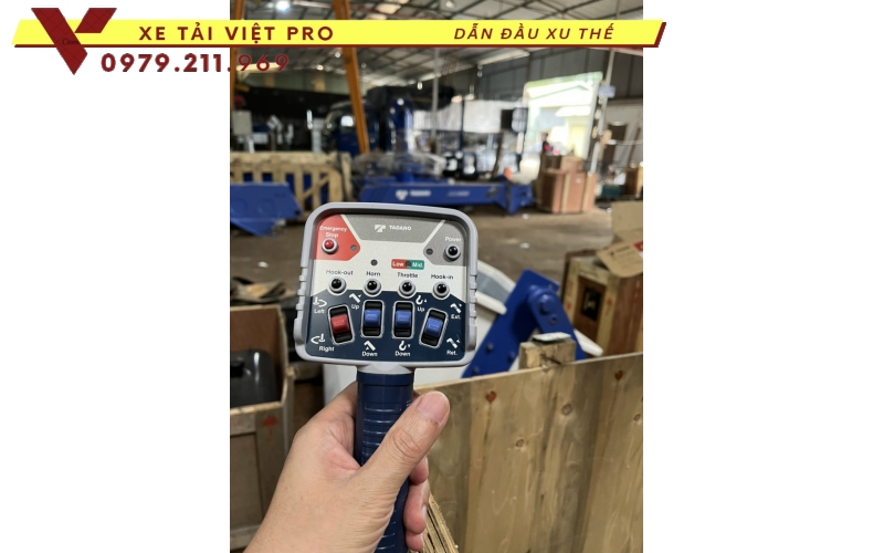 Xe tải Auman C160 gắn cẩu Tadano 5 tấn
