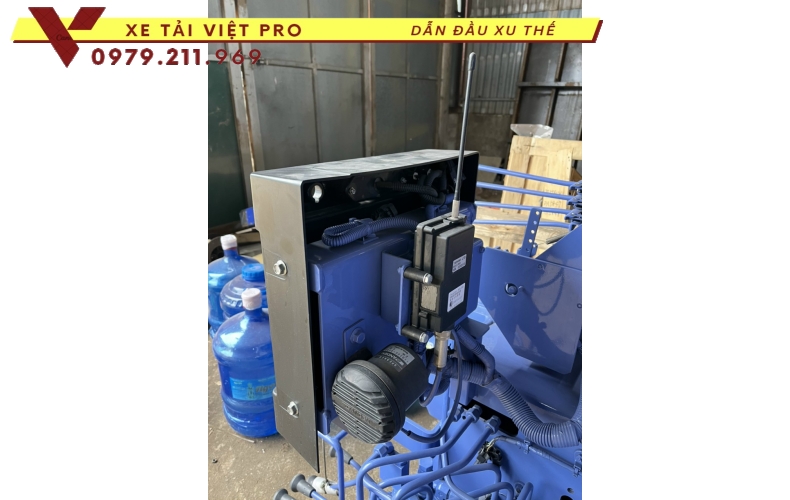 Xe tải Auman C160 gắn cẩu Tadano 5 tấn