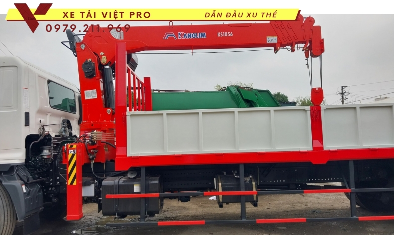 Xe tải Dongfeng (4X4) gắn cẩu Kanglim 5T