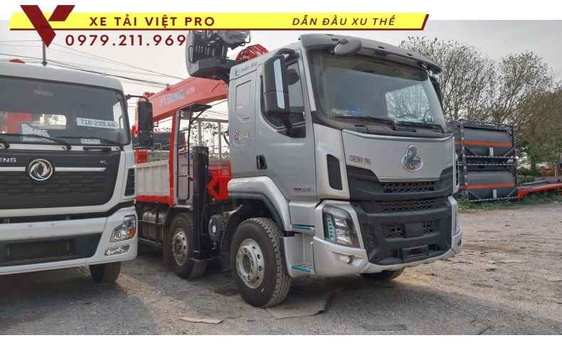 Xe tải Chenglong 5 chân gắn cẩu Kanglim 15 tấn