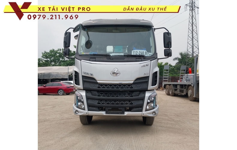 Chenglong M3 gắn cần cẩu Hyundai 5 tấn