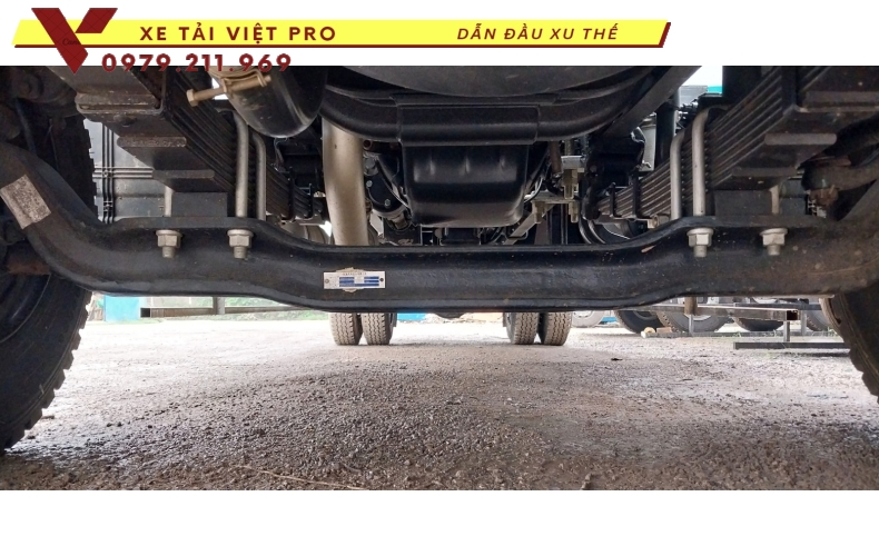 Xe tải Dongfeng gắn cẩu Hyundai 5 tấn