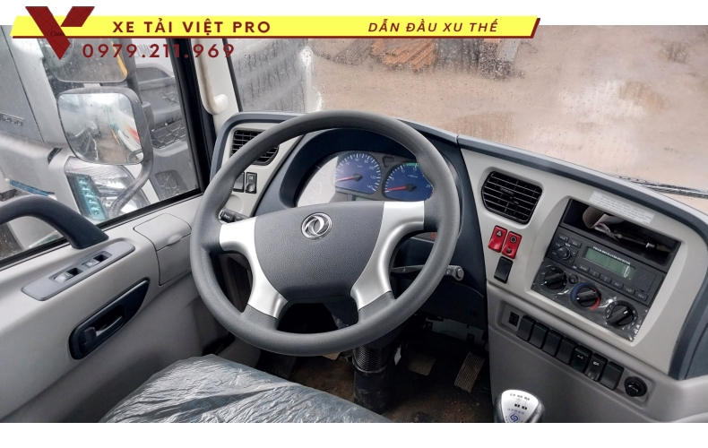 Xe tải Dongfeng gắn cẩu Hyundai 5 tấn