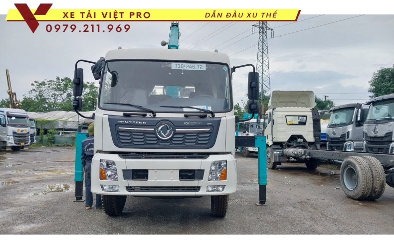 Xe tải Dongfeng gắn cẩu Hyundai 5 tấn