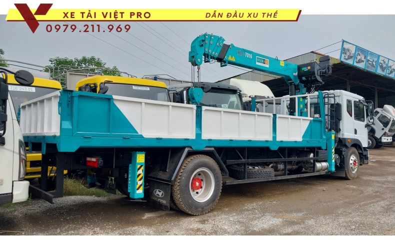 Xe Dongfeng D11 gắn cẩu Hyundai 7 tấn