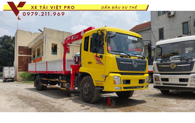 Xe tải Dongfeng 2 chân gắn cẩu Kanglim 5 tấn
