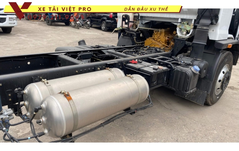 Báo giá xe Dongfeng D8 và xe Dongfeng nâng đầu mới nhất