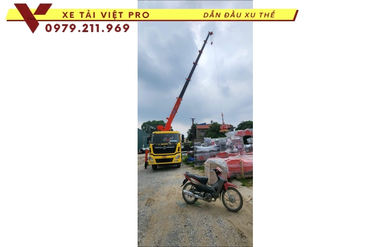 Xe tải Dongfeng 3 chân gắn cẩu Kanglim 8T