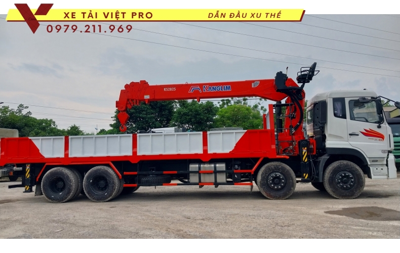 Xe tải DONGFENG 4 chân gắn cẩu KANGLIM 12 tấn