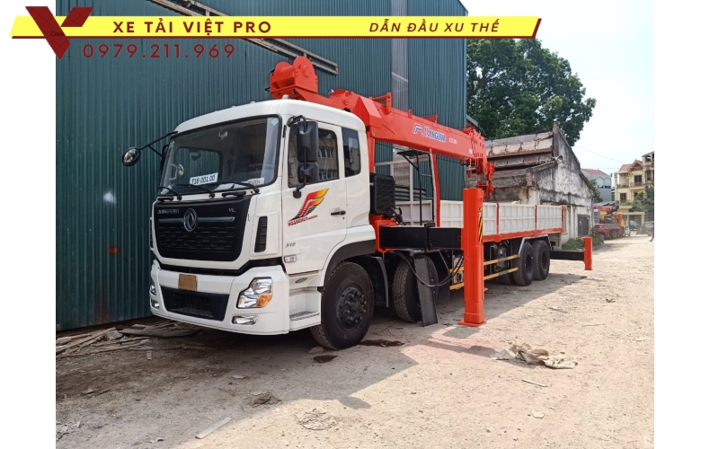 Xe tải Dongfeng 4 chân gắn cẩu Kanglim 15 tấn 6 đốt