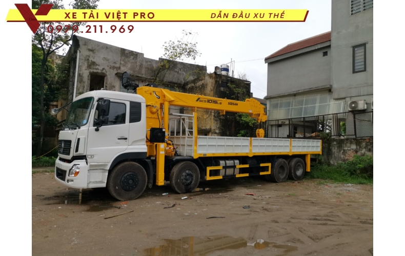 Xe tải Dongfeng 4 chân gắn cẩu Soosan 12 tấn