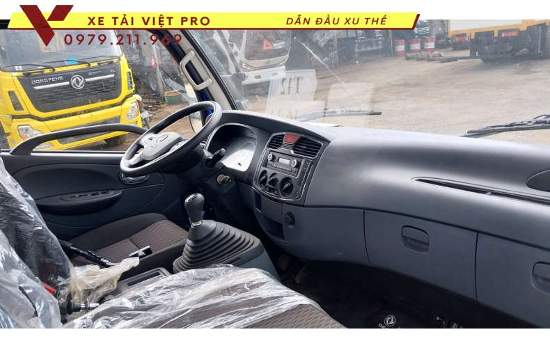 Xe tải Dongfeng D7 gắn cẩu XCMG 3 tấn 3 đốt
