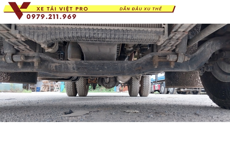 Xe tải Dongfeng D7 gắn cẩu XCMG 3 tấn 3 đốt