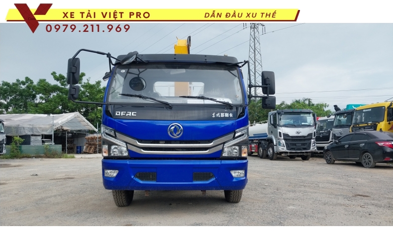 Xe tải Dongfeng D7 gắn cẩu XCMG 3 tấn 3 đốt
