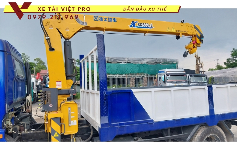 Xe tải Dongfeng D7 gắn cẩu XCMG 3 tấn 3 đốt
