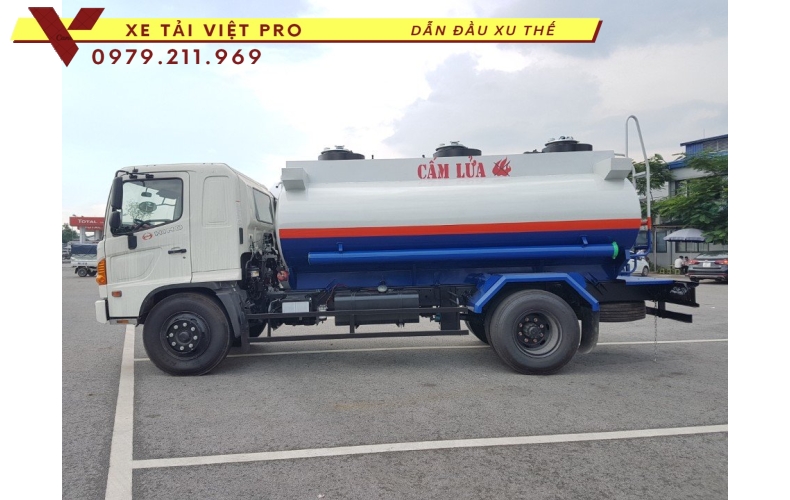 Xe tải Hino 2 chân téc chở xăng dầu có giá bao nhiêu