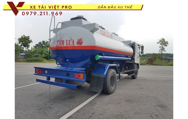 Xe tải Hino 2 chân téc chở xăng dầu có giá bao nhiêu