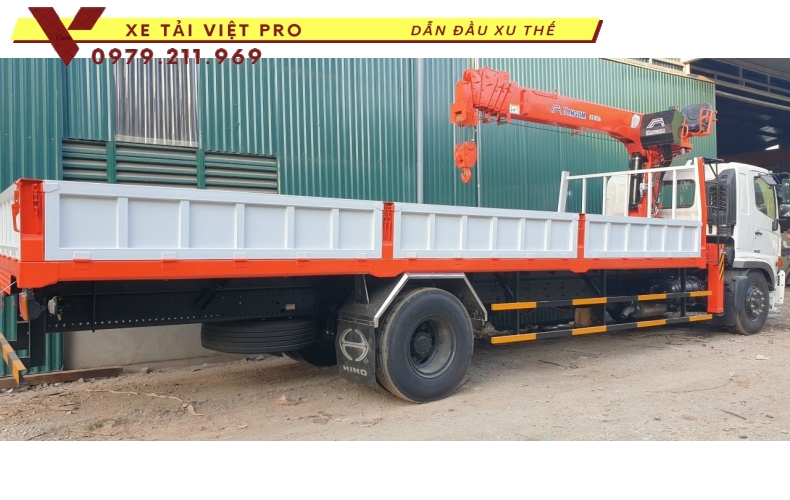 Xe tai hino FG gắn cẩu Kanglim 5 tấn