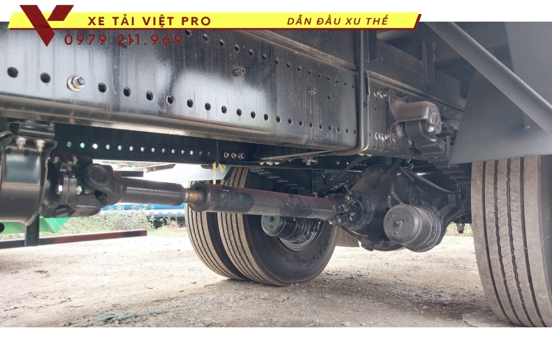 Xe tai hino FG gắn cẩu Kanglim 5 tấn
