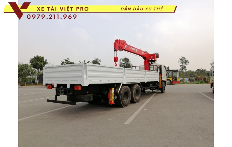 Xe tải HINO FL gắn cẩu  ATOM 7 tấn