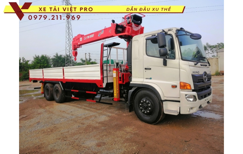 Xe tải HINO FM gắn cẩu  ATOM 8 tấn 6 đốt