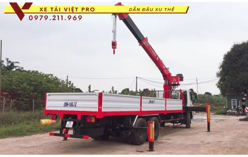 Xe tải HINO FM gắn cẩu  ATOM 8 tấn 6 đốt