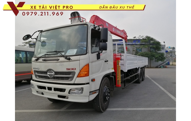 Xe tải HINO FM gắn cẩu  ATOM 8 tấn 6 đốt