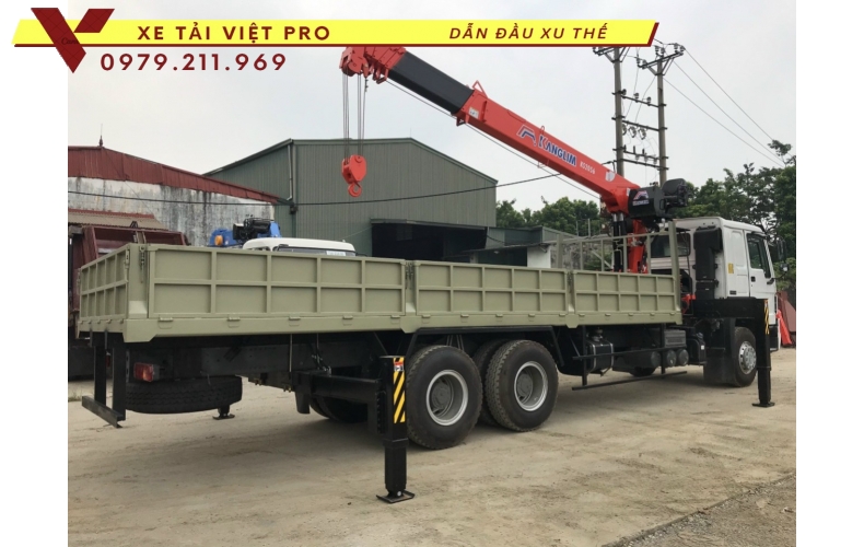 Xe tải Howo 3 chân gắn cẩu Kanglim 8t