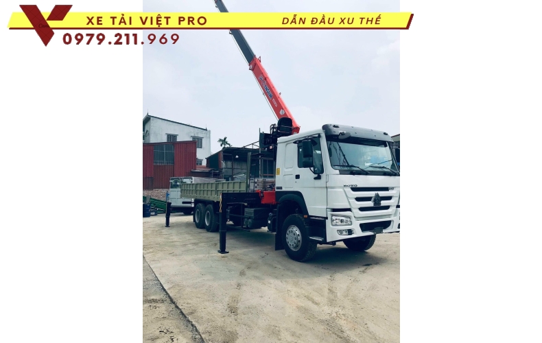 Xe tải Howo  4 chân gắn cẩu Kanglim 12 tấn