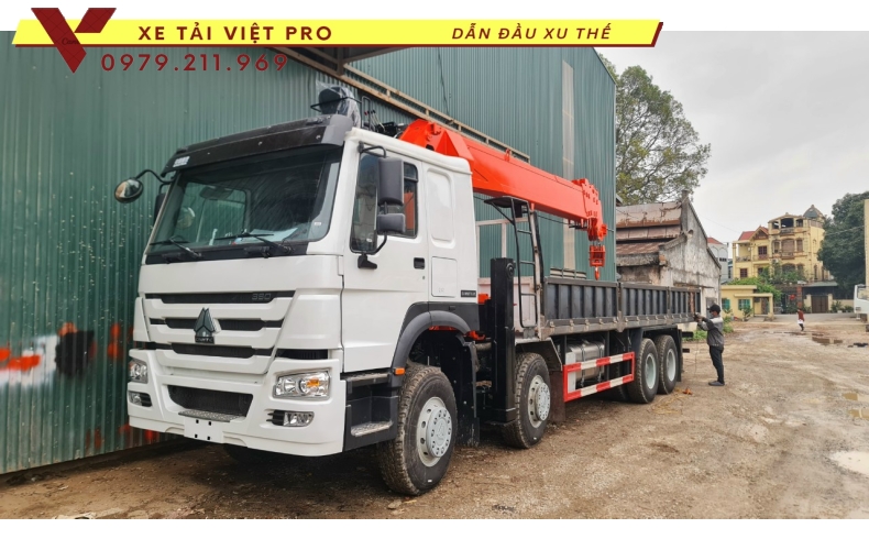 Xe tải Howo  4 chân gắn cẩu Kanglim 12 tấn