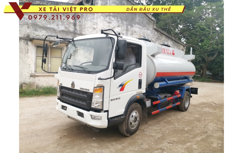 Xe howo 2 chân téc chở xăng dầu giá bao nhiêu