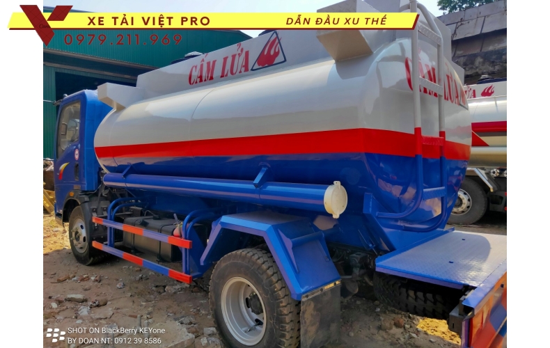 Xe howo 2 chân téc chở xăng dầu giá bao nhiêu