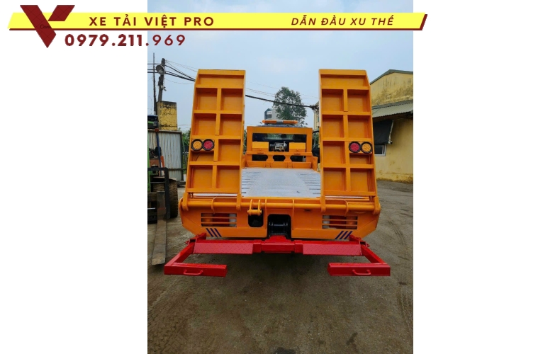  Giá xe tải Hyudnai HD800 nâng đầu chở máy công trình có giá bao nhiêu?