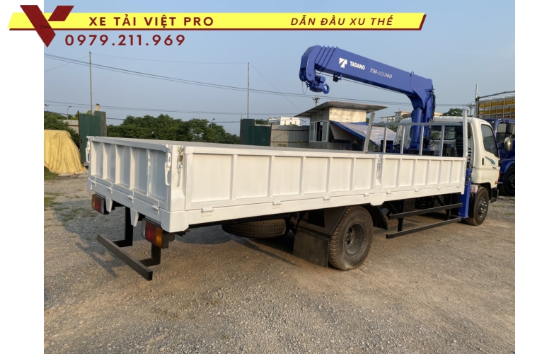 Xe tải Hyundai 110 XL gắn cẩu Tadano 3t