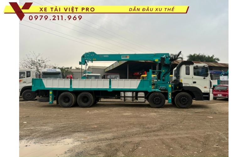 Xe Hyundai HD320 gắn cẩu Hyundai 12 tấn