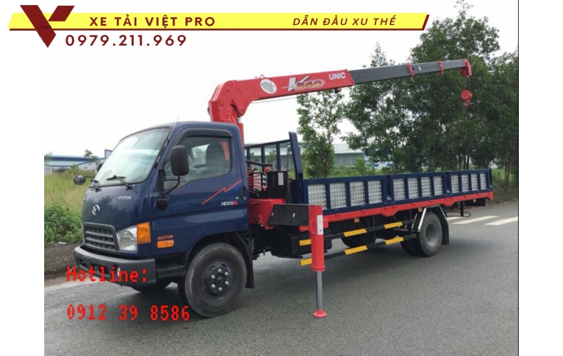 Xe tải Hyundai 110xl gắn cẩu Unic 3 tấn
