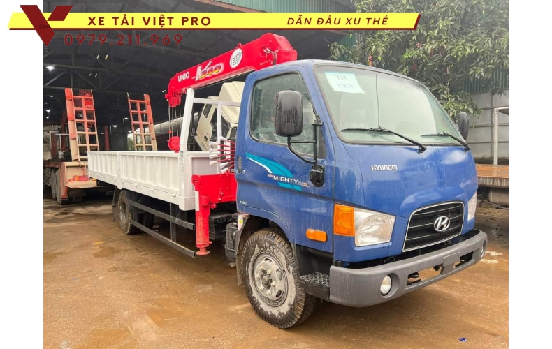 Xe tải Hyundai 110xl gắn cẩu Unic 3 tấn