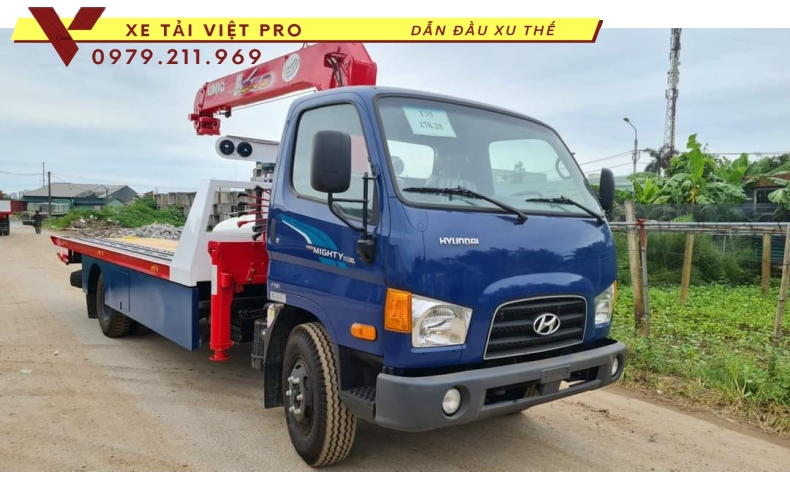 Xe tải Hyundai 110xl gắn cẩu Unic 3 tấn