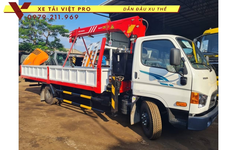 Xe tải Hyundai 110xl gắn cẩu Unic 3 tấn