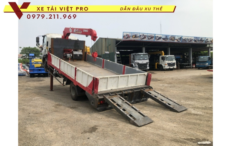 Đánh giá xe ISUZU FRR 650 chuyên dùng nâng đầu có gắn cẩu sẽ như thế nào?