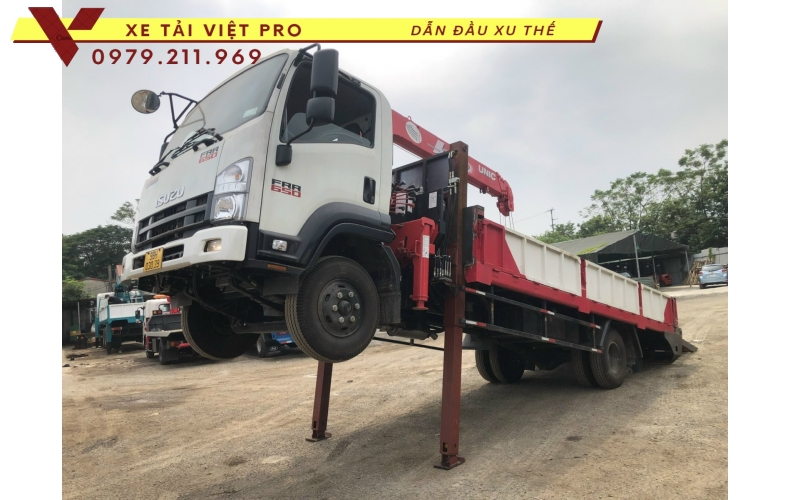 Đánh giá xe ISUZU FRR 650 chuyên dùng nâng đầu có gắn cẩu sẽ như thế nào?