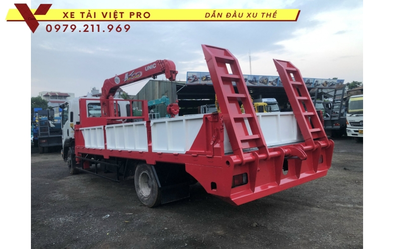 Đánh giá xe ISUZU FRR 650 chuyên dùng nâng đầu có gắn cẩu sẽ như thế nào?