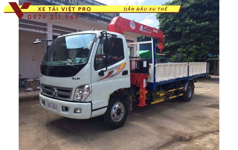 Xe tải thaco Ollin S120 gắn cẩu Unic 3 tấn