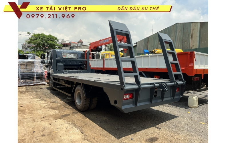 5 loại xe tải nâng đầu chở máy công trình cùng phân khúc với xe Ollin S120